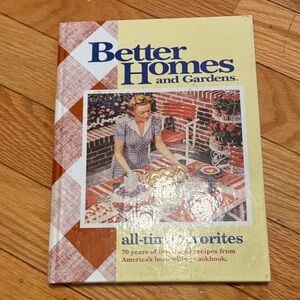Better Homes and Gardens Cookbook - Yellow and Red Plaid